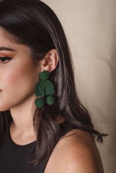 Jenna Beaded Earrings – Selvatixa Textile Earrings, Jewelry Wax, Jewerly Beads, Seed Beading, Beading Jewelery, Bold Earrings, Textile Jewelry, Miyuki Beads, Emerald Earrings