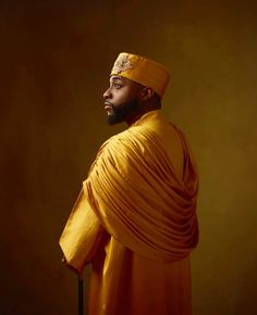 Prewedding Pictures, Traditional Attires, African Royalty, Gold Outfit, Frontal Hairstyles, Nigerian Wedding, Pre Wedding Photos, Contemporary Outfits, African Attire