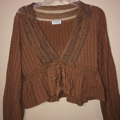 Cute Auburn Blouse That Is Practically Brand New! Only Been Worn Once!! Cute Fall Tops For Women, Messy Closet, Pirate Shirt, Dope Clothes, Fall Blouse, Brown Blouse, Trendy Blouse, Velour Tops, Spring Clothes