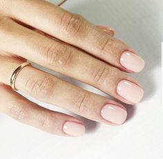 Pink Nail Polish Colors, Pale Pink Nails, Natural Nail Polish, Light Pink Nails, Sns Nails, Pink Nail Polish, Nails Simple