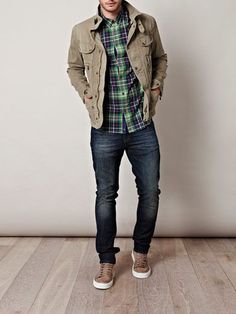 khaki sneakers, dark jeans, plaid shirt, khaki-colored canvas jacket | great Fall look _________ TOMAxALEX.com Olive Military Jacket, Green Long Sleeve Shirt, Stylish Mens Outfits, Swag Style, Urban Wear, 가을 패션