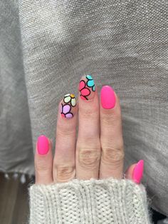 Neon Press on Nails Flower Acrylic Nails Spring Nails - Etsy Neon Flower Nail Art, Flower Designs On Nails, Girly Nail Ideas, Neon Flower Nails, Neon Color Nails, Summer Nails Bright Colors, Flower Acrylic Nails, Nails Flower, Nails Colorful