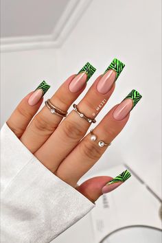 Looking for some bright & trendy summer nails? Try these totally cute and fun spring nail art ideas and designs for this year