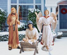 4 Piece Holy Family Outdoor Nativity - The Country Christmas Loft Outdoor Nativity Set, Outdoor Nativity Sets, Nativity Scene Display, Three Kings Gifts, Outdoor Nativity Scene, Nativity Silhouette, Outdoor Nativity, Christmas Nativity Set, The Nativity Story