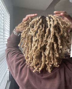 Dye Dreads, Blond Locs, Dread Colors, Feminine Locs, Dreadlocks Hairstyle, Blonde Locs, Dyed Dreads, Dreadlocks Hair Care, Dread Hairstyles For Men