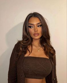 Bombshell Makeup, Rambut Brunette, Beauty Hairstyles, Glamour Makeup, Hair Inspo Color, Hair And Makeup