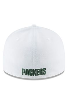 Your unbridled Green Bay Packers passion will be on full display the moment you put on this Omaha low profile 59FIFTY fitted hat from New Era. Material: 100% Polyester High Crown Structured fit Flat bill with ability to curve Fitted Raised embroidery Six panels with eyelets Embroidered graphics Surface washable Officially licensed Imported Brand: New Era White Visor Fitted Hat For Fan Gear, White Fitted Hat With Curved Brim For Fans, White Sporty Hat With Curved Brim For Fan Gear, White Flat Brim Hat For Fan Gear, Embroidery Flats, Raised Embroidery, Cap Mens, New Era Cap, Curves Workout