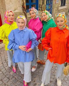 Hijab Outfit Ideas, Mom Daughter Outfits, Tropical Fashion, Color Blocking Outfits, Muslim Fashion Hijab Outfits