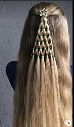 Bohemian Crochet Hair, Christmas Hairstyles, Christmas Style, Penteado Cabelo Curto, Holiday Hairstyles, Christmas Hair, Long Blonde, Crazy Hair Days, Crazy Hair