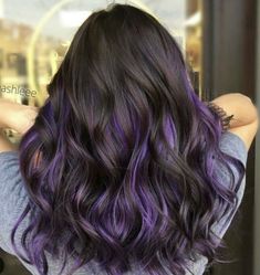 Purple Peekaboo Hair, Dark Hair Dye, Peekaboo Hair Colors, Purple Hair Highlights, Light Purple Hair, Dark Purple Hair, Peekaboo Hair, Hair Color Options