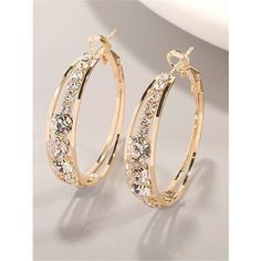 Category:Earring; Season:Spring,Summer,Fall,Winter; Gender:Women's; Quantity:2pcs; Style:Outdoor,Daily,Modern,Fashion,Contemporary; Jewelry Type:Earrings; Occasion:Street,Park,Weekend,Outdoor,Daily,Holiday,Dailywear; Material:Metal Alloy; Color:Gold,Silver,Rose Gold; Age Group:Adults; Pattern:Geometry; Front page:FF; Listing Date:08/08/2023; Production mode:External procurement Fashion Earrings Studs, Round Diamond Earrings, Round Earring, Simple Hoop Earrings, Engagement Earrings, Princess Jewelry, Ear Clips, Luxury Earrings, Trendy Earrings