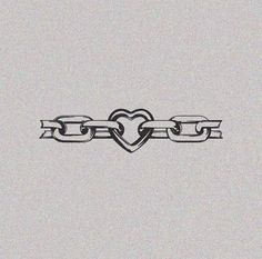 a drawing of a chain with a heart on it's center and two links in the middle