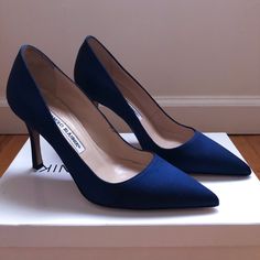 Brand New In Box Manolo Blahnik Bb 105mm High Heel Pump Color: Navy Satin Size: 36 Beautiful Satin Pumps With Dust Bag And Box. Leather Interior And Sole. Snag On Righthand Backside Of The Right Shoe. Made In Italy. 100% Authentic. No Trades. Fitted Blue Heels With Removable Insole, Chic Blue Wedding Shoes For Evening, Classic Blue Round Toe Heels, Designer Blue Heels For Wedding, Blue Fitted Heels For Gala, Formal Fitted Blue Heels, Classic Blue Heels With 4-inch Heel, Elegant Blue Wedding Shoes For Evening, Classic Blue High Heels