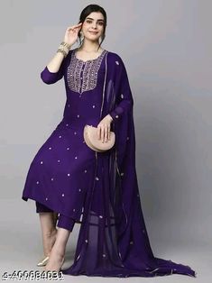 Venus Fashion, Trendy Suits, Dresses By Pattern, Kurti Designs Latest, Kurtis With Pants, Dupatta Set, Set Style, Abayas Fashion, Women Wedding Guest Dresses