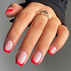 French Tip Nails Oval, Nails Short French Tip, Oval Nail Tips, Nails Short French, Red Tip Nails, Short French Tip, Short Red Nails, Oval Nail, Short French Tip Nails