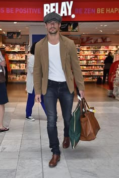 David Gandy Style, Jeans Street Style, Mens Fashion Blazer, David James Gandy, Estilo Country, David James, David J, David Gandy