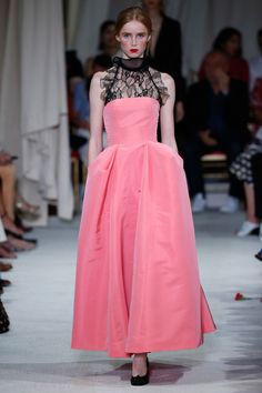 Runway Fashion Looks, Pick Outfits, Haute Couture Dresses, Dress Images, Couture Runway, Evening Dress, Western Dresses, Event Dresses