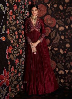 Ridhi Mehra-Freshta Burgundy Anarkali With Dupatta-INDIASPOPUP.COM Maroon Anarkali, Anarkali With Dupatta, Ridhi Mehra, Silk Anarkali, Anarkali Dress Pattern, Traditional Indian Outfits, Designer Party Wear Dresses, Party Wear Indian Dresses, Dress Indian Style