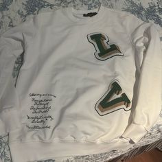 Louis Vuitton Sweater, Very Comfortable. Louis Vuitton Sweater, White Louis Vuitton, Sweaters Crewneck, White Sweaters, Colorful Sweaters, Limited Time, Men Sweater, Color White, Louis Vuitton