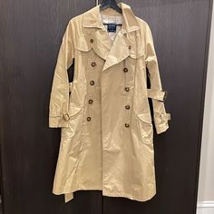 Nwot Trench Coat Okd Navy Size Small Beige Long Sleeve Raincoat For Fall, Classic Long Sleeve Fall Raincoat, Navy Jackets, Trench Coats, Trench Coat, Old Navy, Jackets & Coats, Jackets For Women, Navy