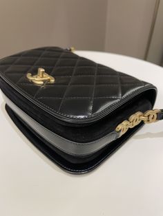 Chanel CC Mini Messenger BagBlack Coated Calfskin / Suede AGHWSize 19.5 x 13.5 x 10 cmChain drop 53 cmJune 2023Microchip9.9/10 New (faint imprint from storage otherwise new)Includes box and dust bagPrice now 5400 sgd 4000 usd CN5602-01 Luxury Business Shoulder Bag With Double Flap, Formal Double Flap Shoulder Bag With Cc Turnlock Closure, High-end Rectangular Shoulder Bag With Cc Turnlock, Luxury Double Flap Shoulder Bag For Business, Designer Rectangular Shoulder Bag With Cc Turnlock Closure, High-end Shoulder Bag With Cc Turnlock For Evening, Luxury Business Shoulder Bag With Cc Turnlock Closure, High-end Black Flap Bag For Business, Designer Double Flap Bag With Leather Lining