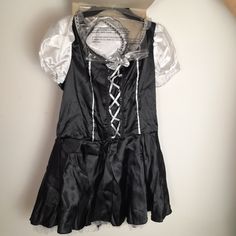 Size 8-10 New With Tags Comes With Head Band In Great Condition! Bin1 Fitted Black Costume For Dress-up, Black Halloween Costumes For Dress-up, Maid Halloween Costume, Maid Halloween, Stella Mccartney Tennis, Blazer Mini Dress, Beaded Cocktail Dress, Peach Dress, Amy Lee