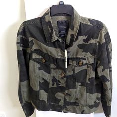 Cute Camo Jacket Very Light And Good Quality Material Camo Jacket, Bomber Jackets, Green Brown, Green And Brown, Coats For Women, Women's Jacket, Camo, Bomber Jacket, Jackets & Coats