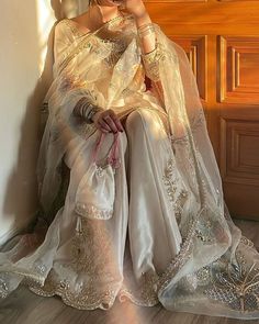 Nikah Dress, Nikkah Dress, Lehenga Designs Simple, Classy Outfits For Women, Pakistani Wedding Outfits