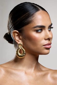 Freshen up your earrings collection with Kyoto. These gold twist earrings are defined by their contemporary textured finish and abstract design. Features - Silver toned- Twist design- Textured finish- Stud fasteningProduct Information Designed exclusively by Club L LondonGold-toned brass (100% Brass)SKU: CL134207007 Returns InformationEarrings and pierced jewellery cannot be returned for health and hygiene reasons. Health And Hygiene, Chunky Twists, Club L London, Sleek Bun, Statement Hoop Earrings, Abstract Earrings, Chunky Hoop Earrings, Chunky Earrings, Hoop Design