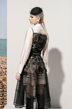 High Fashion Design, Below The Knee Dresses, Mean Blvd, Lace Camisole, Lace Midi, Lace Midi Dress, Mode Inspiration, Flare Skirt, Dress Materials