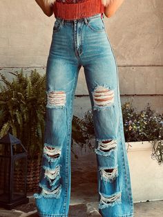 The Dallyn Creek Jeans – castellbus Western Christmas Outfits, Country Jeans, Southern Outfits, Boho Jeans, Cute Jeans, Cute Everyday Outfits, Western Dresses, Western Outfits, Christmas Outfit