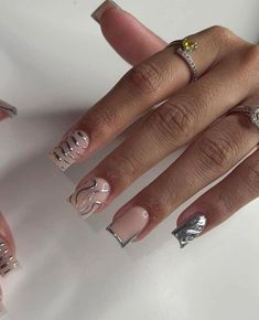 Simple Sets Nails, Square Gel X Nail Designs, One Nail Different Color, Square Nail Designs Trending Now, Overlay Nail Designs, Short Design Nails, Short Nail Designs Square, Square Short Nails Ideas, Shorties Nails Square