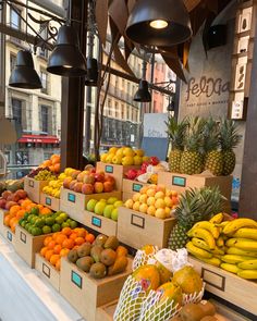 the fruit stand has many different types of fruits