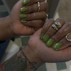 Short Olive Nails, Green Short Nails Acrylic, Short Nails Acrylic Green, Tropical Green Nails, Short Square Green Nails, Green Nails Black Women, Money Green Nails, Green Natural Nails, Orange Green Nails