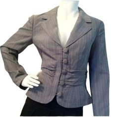 Mossimo Gray Mixed Stripe Herringbone Pattern Jacket. Size Medium. This Figure Flattering Jacket/Blazer Has A Button-Up Front And Size Ruching. It Is Brand New With Tags. No Trades. Size: M Sorry No Paypal Or Trades. Fitted Office Blazer With Covered Buttons, Fitted Outerwear With Covered Buttons For Office, Fitted Office Outerwear With Covered Buttons, Formal Fitted Outerwear With Covered Buttons, Fitted Blazer With Snap Buttons And Long Sleeves, Fitted Blazer With Snap Buttons, Fitted Long Sleeve Blazer With Snap Buttons, Fitted Button-up Blazer With Covered Buttons, Pattern Jacket