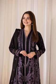 Trendy Blouse Patterns, Uk Winter, Eastern Dresses, Sobia Nazir, Pakistani Clothes Online, Desi Wedding Dresses, Salwar Kamiz, Winter Shawl