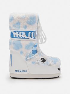 white/light blue faux-fur design Yeti motif logo-tape detailing logo print to the side branded heel counter round toe front lace-up fastening top drawstring fastening branded insole flatform sole Boots Moon, Moon Boot, Mule Sneakers, Faux Fur Boots, Walker Shoes, Surprise Party, Girls Shoes Kids, Low Boots, Moon Boots