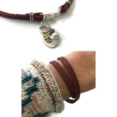 Remember Bracelet Adjustable Jubilee Leather Bracelet For Everyday, Adjustable Leather Jubilee Bracelet For Everyday, Casual Wristband As Gift, Classic Adjustable Nickel-free Charm Bracelet, Adjustable Double Band Cuff Bracelet As Gift, Vintage Brown Wrap Bracelet Gift, Adjustable Classic Jewelry For Friendship, Nickel-free Brown Bracelets For Gifts, Nickel-free Brown Bracelets As Gift