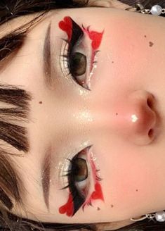 not mine<3 Mekap Mata, Cute Eye Makeup, Graphic Makeup, Smink Inspiration, Ethereal Makeup, Makijaż Smokey Eye, Dope Makeup, Eye Makeup Designs, Edgy Makeup