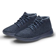 The Wool Runner-up Mizzle is a wet-weather high top made with ZQ Merino wool and a bio-based water repellent shield, so your feet stay dry and cozy no matter what the weather is. Allbirds Shoes, Wool Runners, Wet Weather, Sneakers Blue, Designer Sneakers, Shoe Sale, Top Shoes, Sock Shoes, Mens Casual Shoes