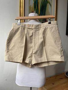 These are such a cool, timeless pair of shorts in a classic beige with tailoring to make them fit to perfection and add structure and style to summer looks. In great vintage condition, UK size 8-10. All items listed in Attic 1 Shop are vintage and pre-owned/pre-worn unless explicitly stated in the listing. Please be aware that this means items are not in brand new condition and you must read item descriptions thoroughly to ensure you are happy with the item before purchasing. Vintage clothing ma Safari Shorts, Beige Shorts, Hiking Shorts, Tailored Shorts, High Waist Shorts, Vintage Shorts, High Waisted Shorts, Summer Looks, Vintage Clothing