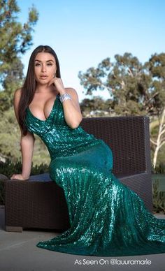 Green Light Emerald Sequin Sleeveless Spaghetti Strap Plunge V Neck Ba – Indie XO Maxi Gown Dress, Sequin Maxi, Sequin Maxi Dress, Green Sequins, Sparkly Dress, Mermaid Gown, Fashion Design Clothes, Only Fashion, Green Light