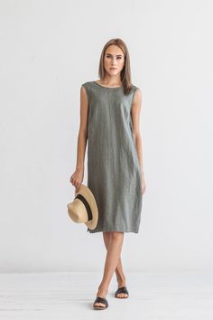 "DESCRIPTION: ♥ 100% natural European linen; ♥ safe Oeko-TEX® Standard 100 certified linen fabric ♥ softened midweight linen (185 g/m2) ♥ sleeveless dress FIT ♥ length from the lower to the upper seam is about 41.3 inches / 105 cm ♥ measurements taken from a size S ♥ model with long hair is 170 cm and wearing a size S ♥ model with shorter hair is 173 cm and wearing a size S SIZE CHART: XS: Bust 30.7\"- 32.7\" (78-83 cm) , Waist 23.6\"- 25.6\" (60-65 cm), Hips 33.5\"- 35\" (85-89 cm) S: Bust 33\" Model With Long Hair, Midi Length Summer Dresses, Midi Linen Dress, Short Hair Model, Linen Top Women, Shorter Hair, White Linen Dresses, Dress With Open Back, Summer Linen Dresses