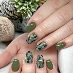 Camouflage Nails Designs, Army Nails Design, Cameo Nails, Nails Designs, Stylish Nails, Cute Nails, Press On Nails, Camouflage