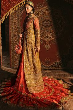 Tissue Gown, Lehenga Kameez, Pakistani Mehndi Dress, Lehenga Pakistani, Kameez Lehenga, Pakistani Lehenga, Royal Family Portrait, Orange Lehenga, Pakistani Mehndi