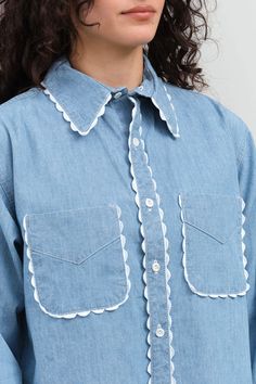 This shirt is perfect for any occasion, combining classic and unique elements that Carleen adores. We're confident that you'll love it just as much as we do. The white rickrack, stitching, and buttons add a fresh touch to the medium wash chambray. Shirt Detail, Unique Shirt, Perfect Shirt, Sewing Inspiration, Fashion Details, Western Wear, Eminem, Denim Shirt, Look Fashion