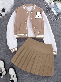 Khaki Casual Collar   Colorblock,Letter,Striped  Embellished Medium Stretch  Teen Girls Clothing Cute Clothes Ideas For School, Cute Teenage Outfits, Teens Outfits, Cute Outfits With Shorts, Cute Dress Outfits, Stylish Summer Outfits, Casual Preppy Outfits, Trendy Outfits For Teens