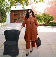 Size: XL Radhe Radhe, Fashion Poses, Lolita Fashion, Office Wear, Fashion Drawing, Fashion Designers, Side Pocket, Hijab Fashion, Fashion Magazine