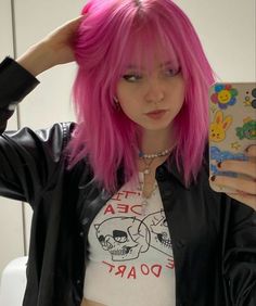 Pink Hair Dye Styles, Grunge Colored Hair, Magenta Hair With Highlights, Pink Shag Haircut, Alternative Pink Hair, Dyed Alt Hair, Long Dyed Hair Ideas, Hot Pink Dyed Hair, Pink Hair Outfit Ideas