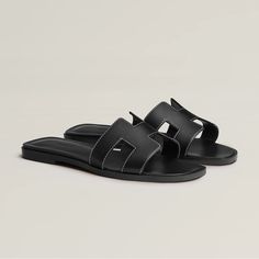 In Excellent Condition. Oran Hermes Sandals, Black Calf Leather Sandals For Summer, Luxury Black Sandals With Leather Lining, Hermes Sandals, Hermes Oran Sandals, Hermes Style, Dr Shoes, Black Slides, Hermes Oran